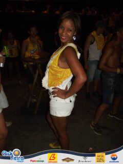 Oktober 10 Anos